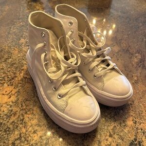 Women’s Converse Shoes